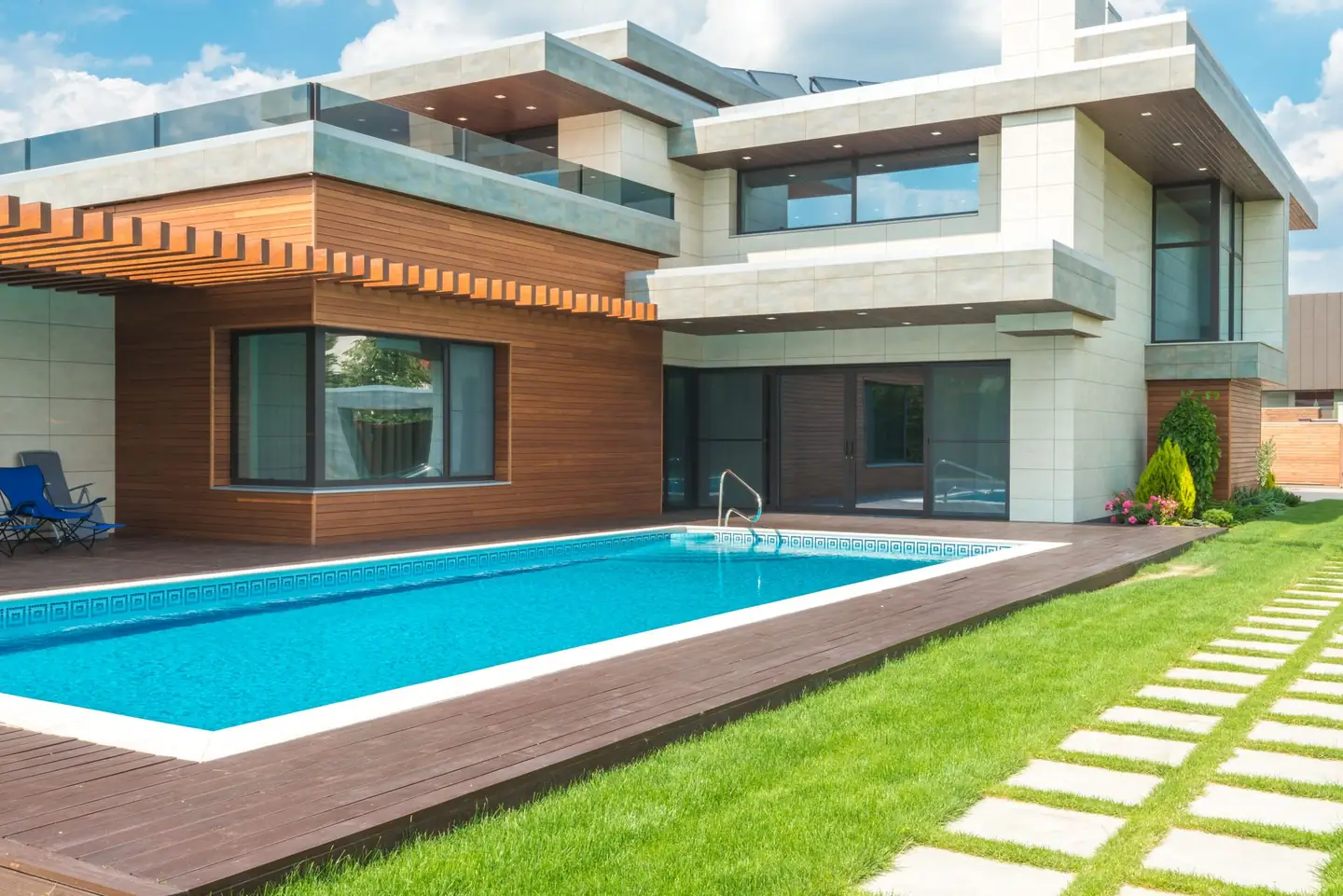 Swimming pool builders serving Coffs Harbour, NSW